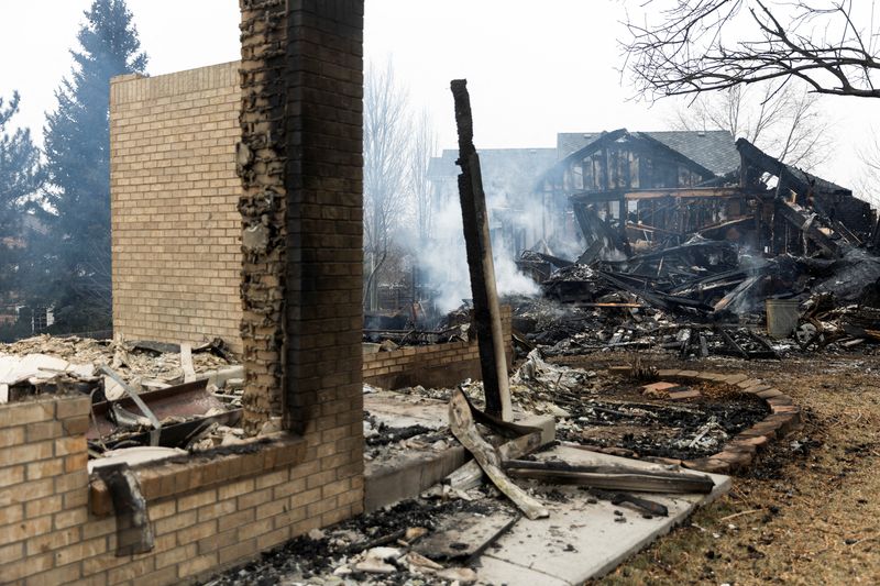Rare winter wildfire to cost insurers about $1 billion - KCC