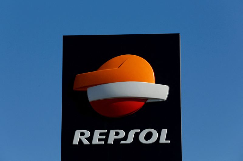 Repsol buys U.S. shale oil and gas assets from Rockdale Marcellus for $222 million