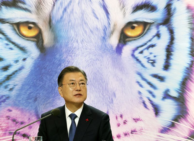 S.Korea's Moon promises final push for N.Korea peace