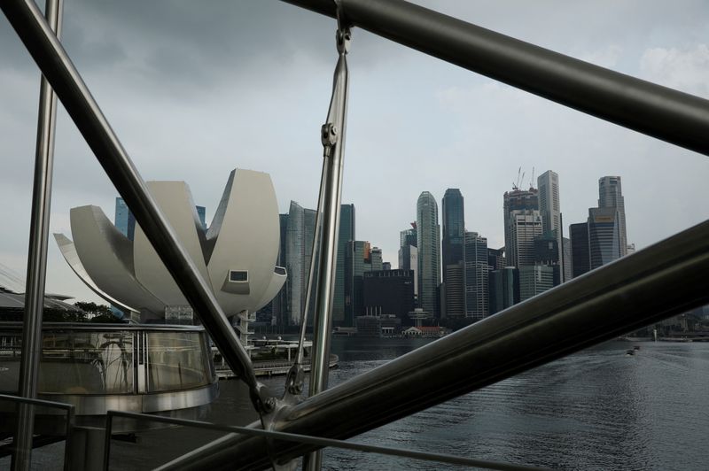 Singapore Q4 GDP expands 5.9% y/y, beating forecasts