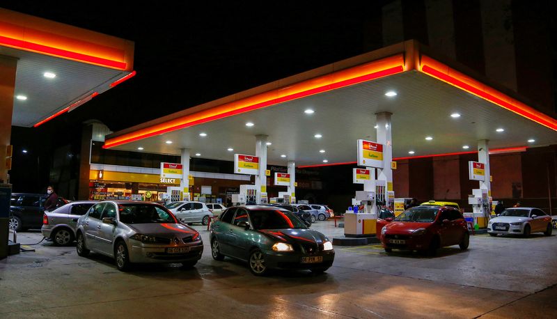Turkey hikes energy prices; Istanbul monthly inflation highest in decade