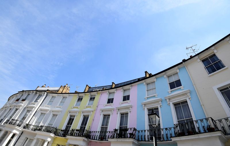 UK house prices rise annual 10.0% in November - ONS