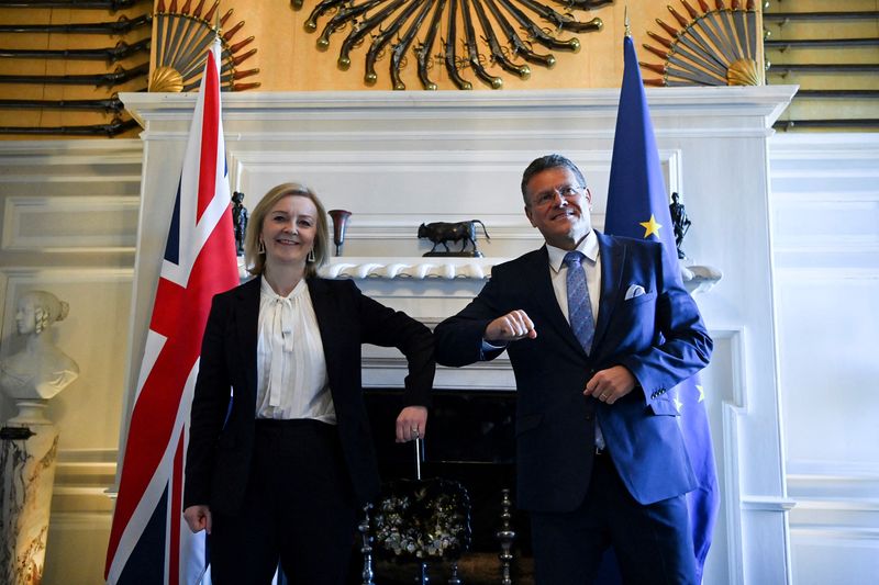 UK says deal to be done with EU to solve post-Brexit trade issues