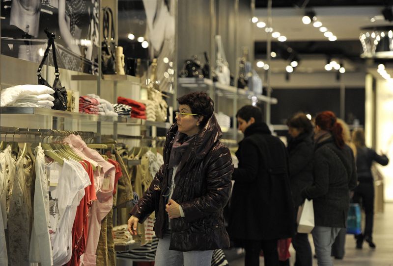 UK's rich and poor face similar inflation - but different economic pain
