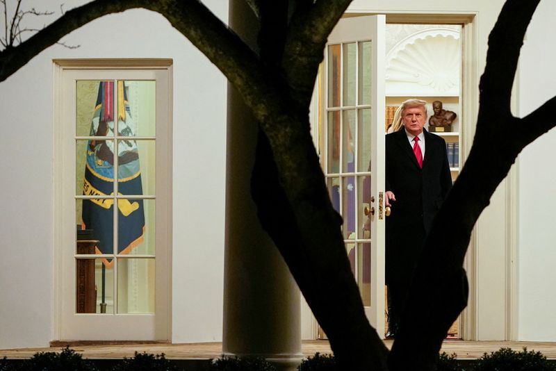 U.S. charges New York man with threatening to kill Donald Trump