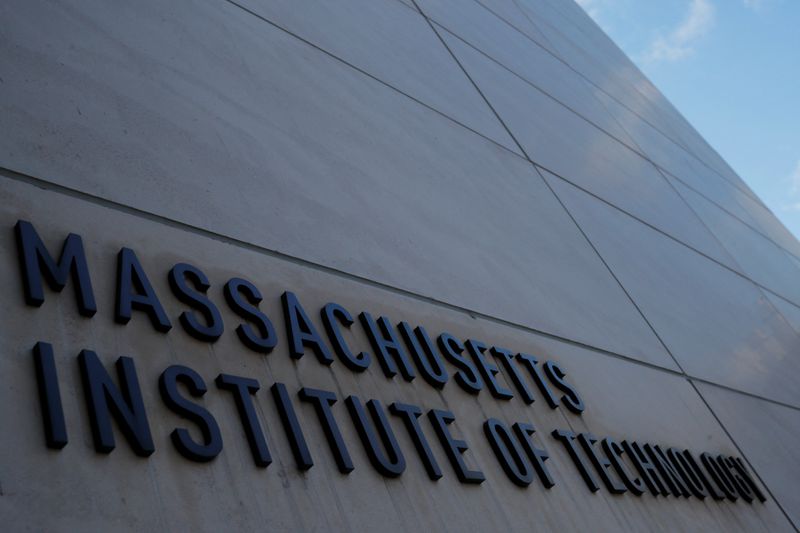 U.S. prosecutors recommend dropping China charges against MIT professor: source