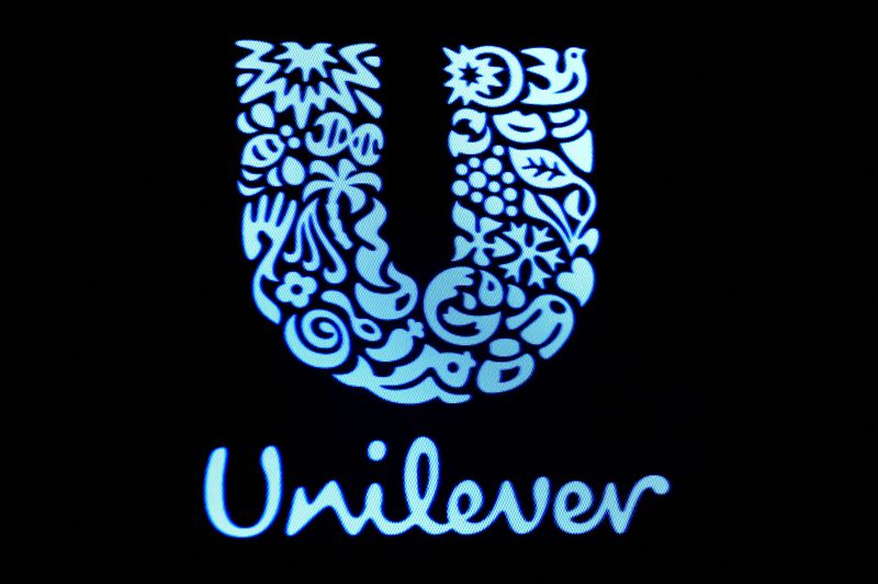 Unilever to weigh raising offer for Glaxo Consumer unit - Bloomberg