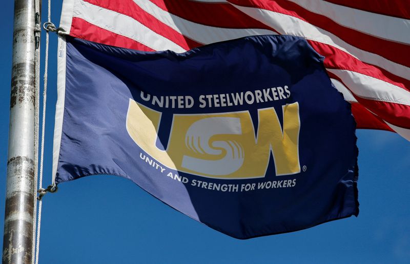 Union calls 1%/year pay increase offer for U.S. refinery workers 'ridiculous'