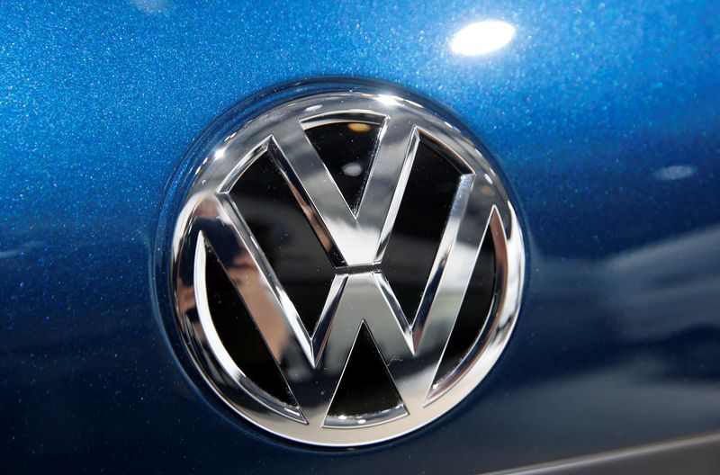 Volkswagen open to giving away majority in battery division-board member