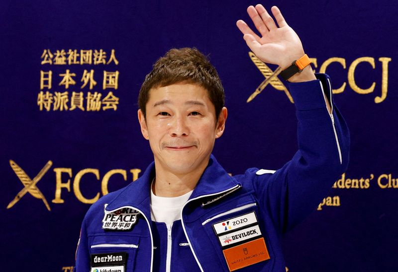 Japan billionaire Maezawa: going to space makes you obsessed with Earth
