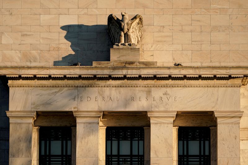 Analysis-U.S. yield curve prices for Fed tightening, shows fears of policy error
