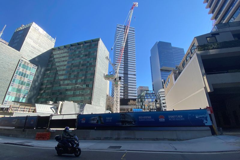 Australia business investment bounces in Q4, outlook upgraded