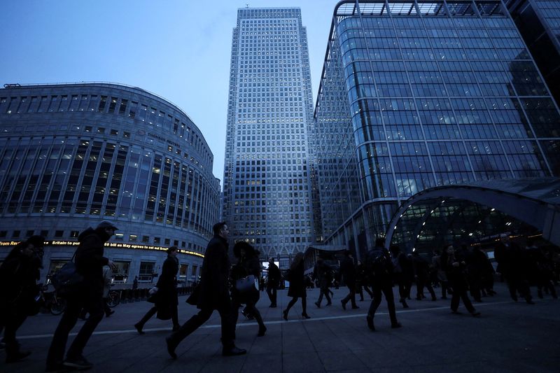 Banks open fixed income front in Europe's data price battle