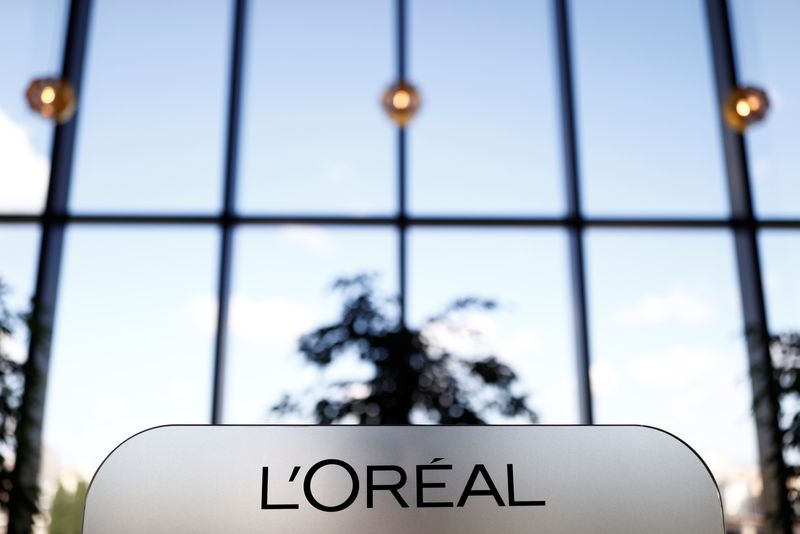 Beauty revival seen boosting end-of-year sales at L'Oreal