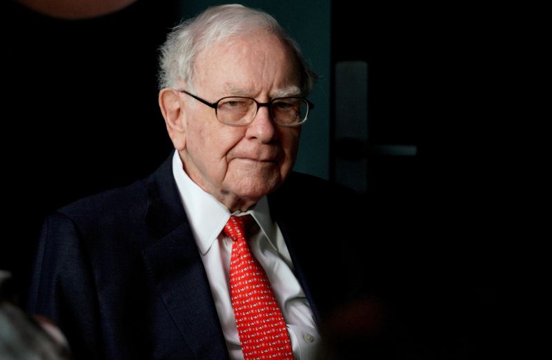 Buffett's Berkshire extends board shuffle as Tom Murphy resigns