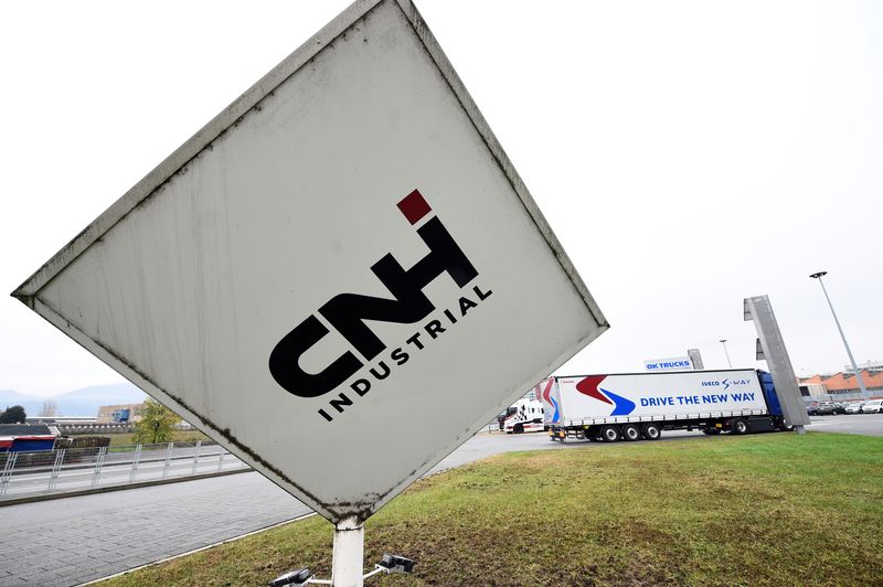CNH does not plan to reduce operations in Italy - paper