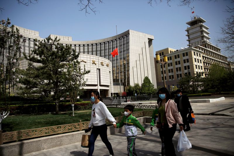 China seen rolling over medium-term loans, rate change not expected