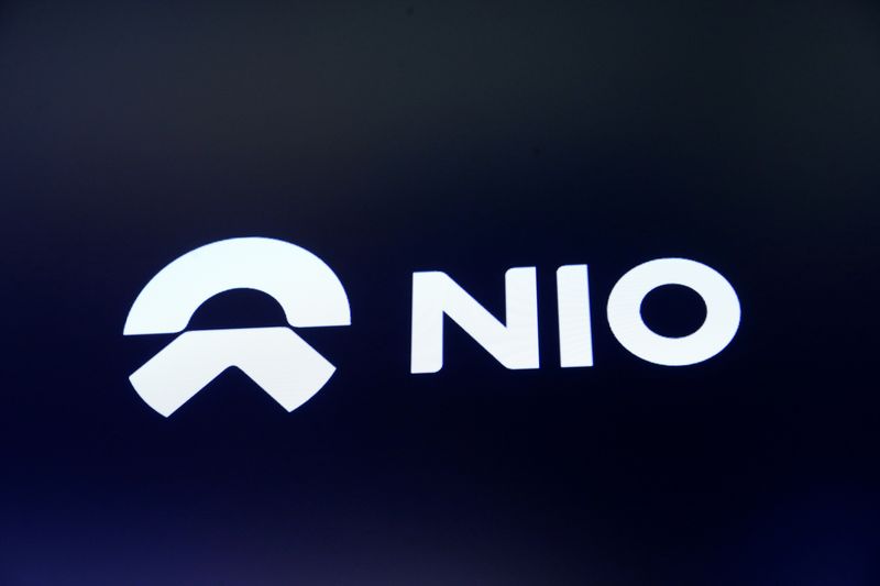 Chinese EV maker Nio pursues Hong Kong secondary listing