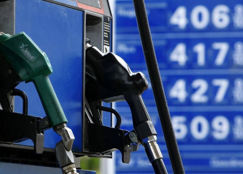 Column-Diesel is the U.S. economy’s inflation canary: Kemp