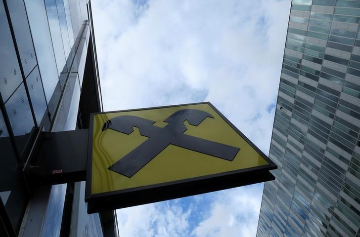 European Banks With Russia Links Get Pummeled as Sanctions Hit