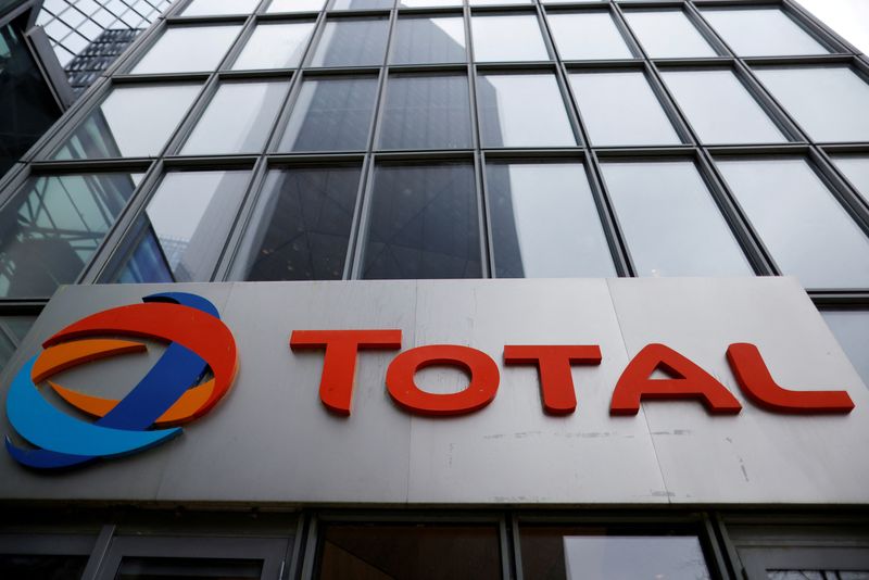 Exclusive-Iraq's $27 billion Total deal stuck over contract wrangling