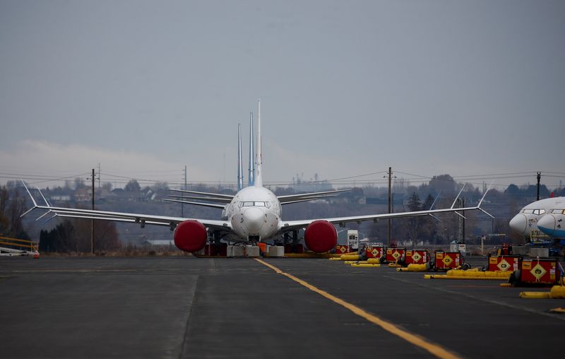 FAA expands use of independent review boards in certifying airplanes