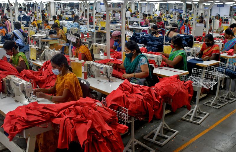 Factbox-Indian cotton yarn's journey, from knitting to packing