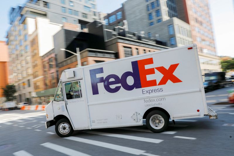FedEx suspends domestic express freight services on Omicron hit