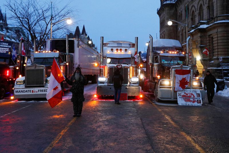 Florida governor to investigate GoFundMe over Canada trucker donations
