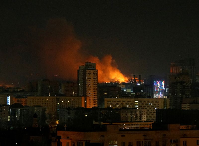 Heavy fighting in Kyiv outskirts as Russia, Ukraine signal possibility of talks