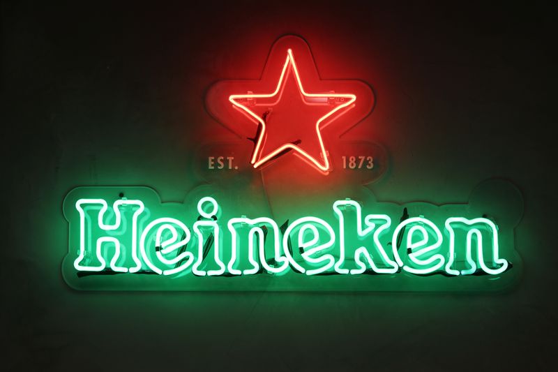 Heineken casts doubt on 2023 margin target as input costs rise