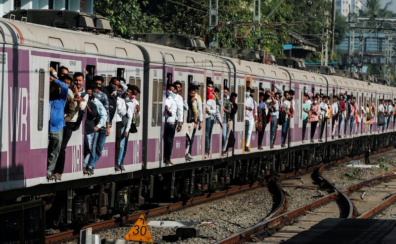 India unveils budget aimed at spurring spending to support growth