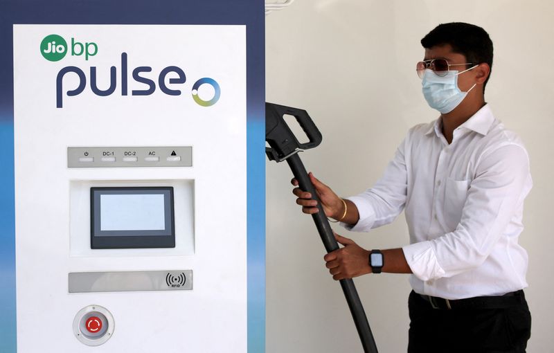 India's Maharashtra hopes to persuade Amazon, Uber, others to go electric faster