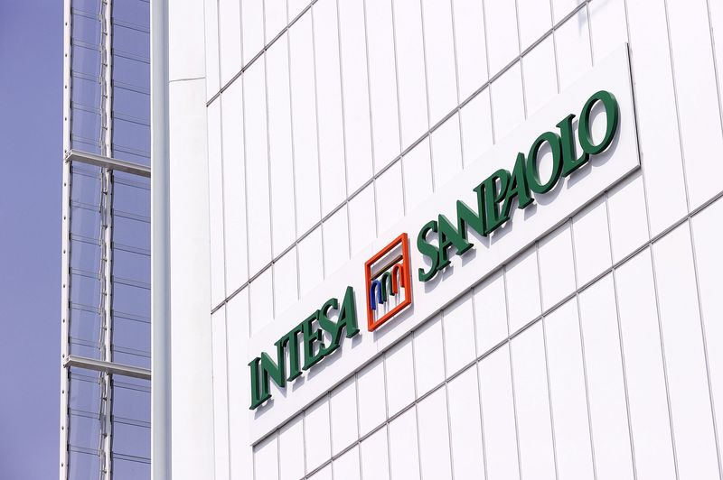 Intesa to pay out over 22 billion euros to investors under new plan
