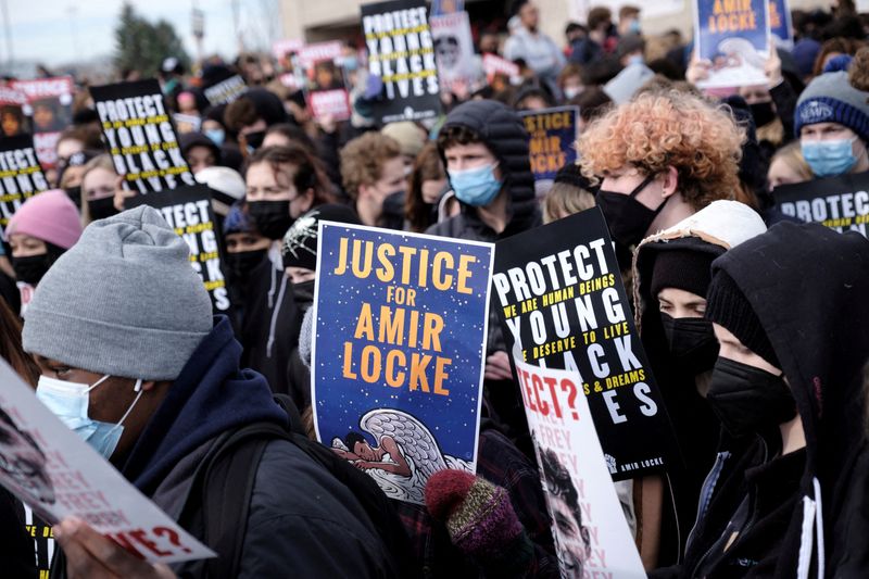 Minneasota judge approved no-knock search that killed Amir Locke to protect officers -document