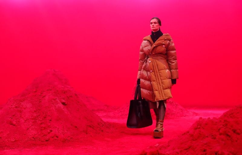 Moncler 2021 sales top 2 billion euros, beating expectations