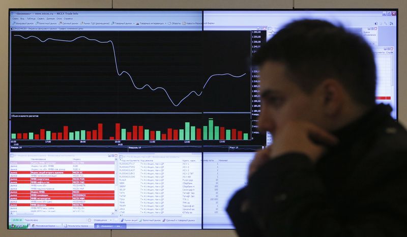 Moscow Exchange suspends trading on all markets