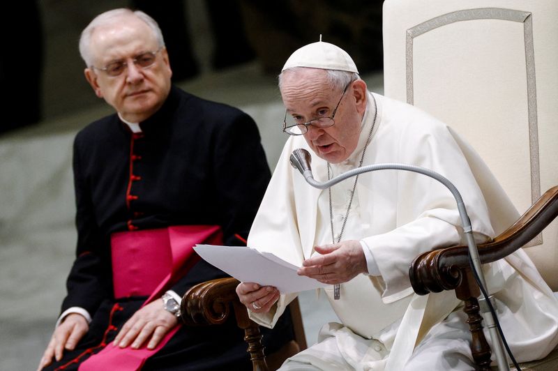 Pope tells politicians to examine their consciences before God over Ukraine actions