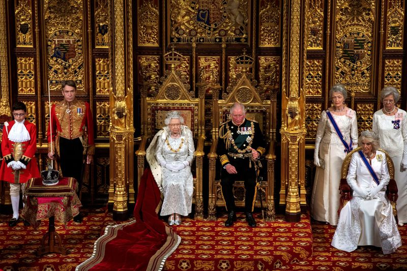 Prince Charles leads tribute to Queen after 70 years on the throne