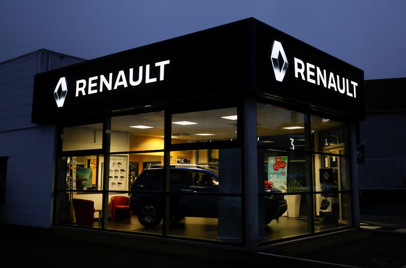Russia-exposed Renault says is 'carefully' following Ukraine-related diplomacy