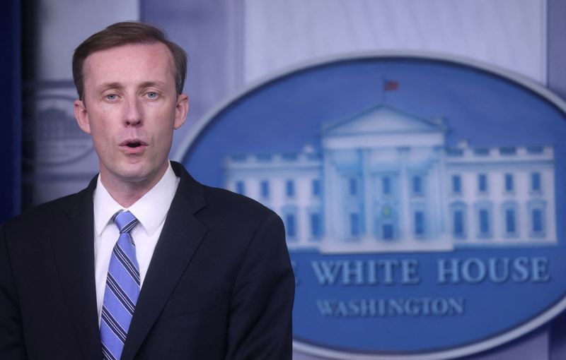 White House: Russia now has enough forces for Ukraine invasion