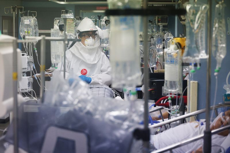 S.Korea surpasses 1 million total COVID cases with daily record