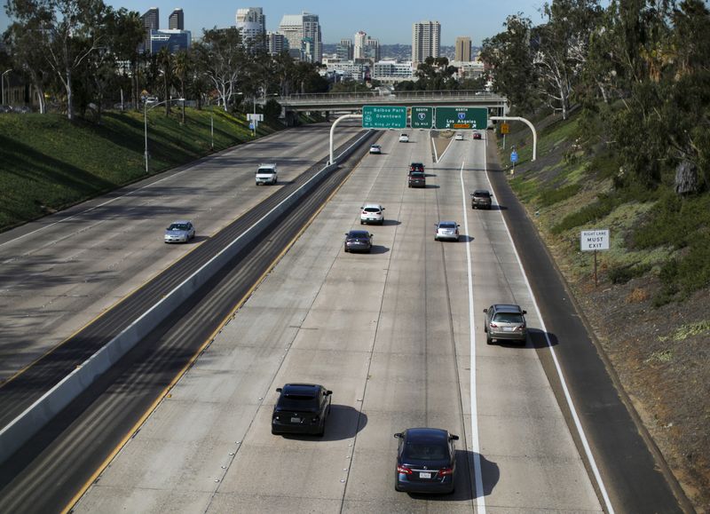 Some cars' systems designed to keep drivers' eyes on the road fail - AAA study