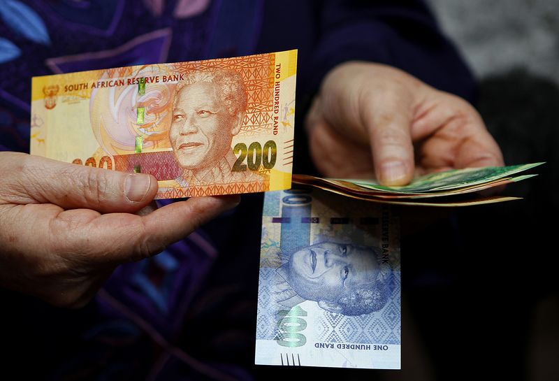 South Africa's net reserves dip to $55.005 billion in January