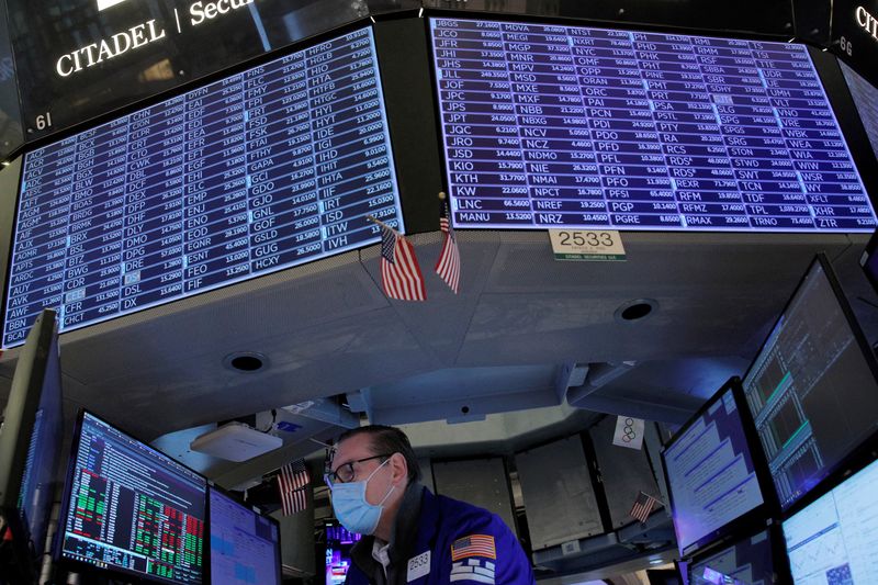 US bond funds see outflows for fourth straight week