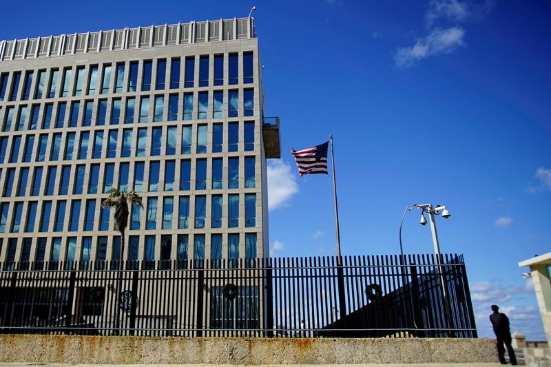 U.S. diplomats, spies may have been hit by electromagnetic energy -report