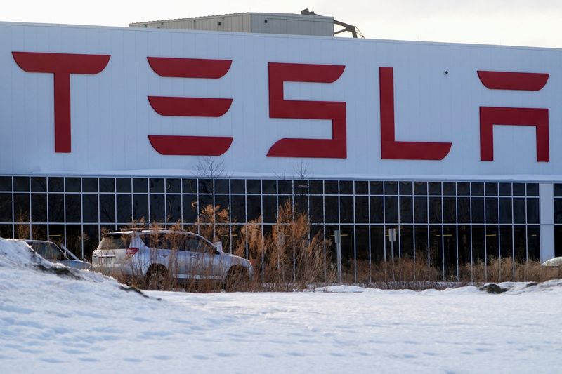 U.S. investigates 416,000 Tesla vehicles over unexpected braking reports