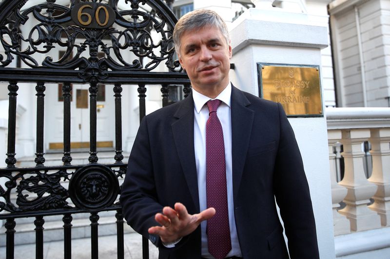 Ukraine hints at concessions to Russia as Scholz heads to region