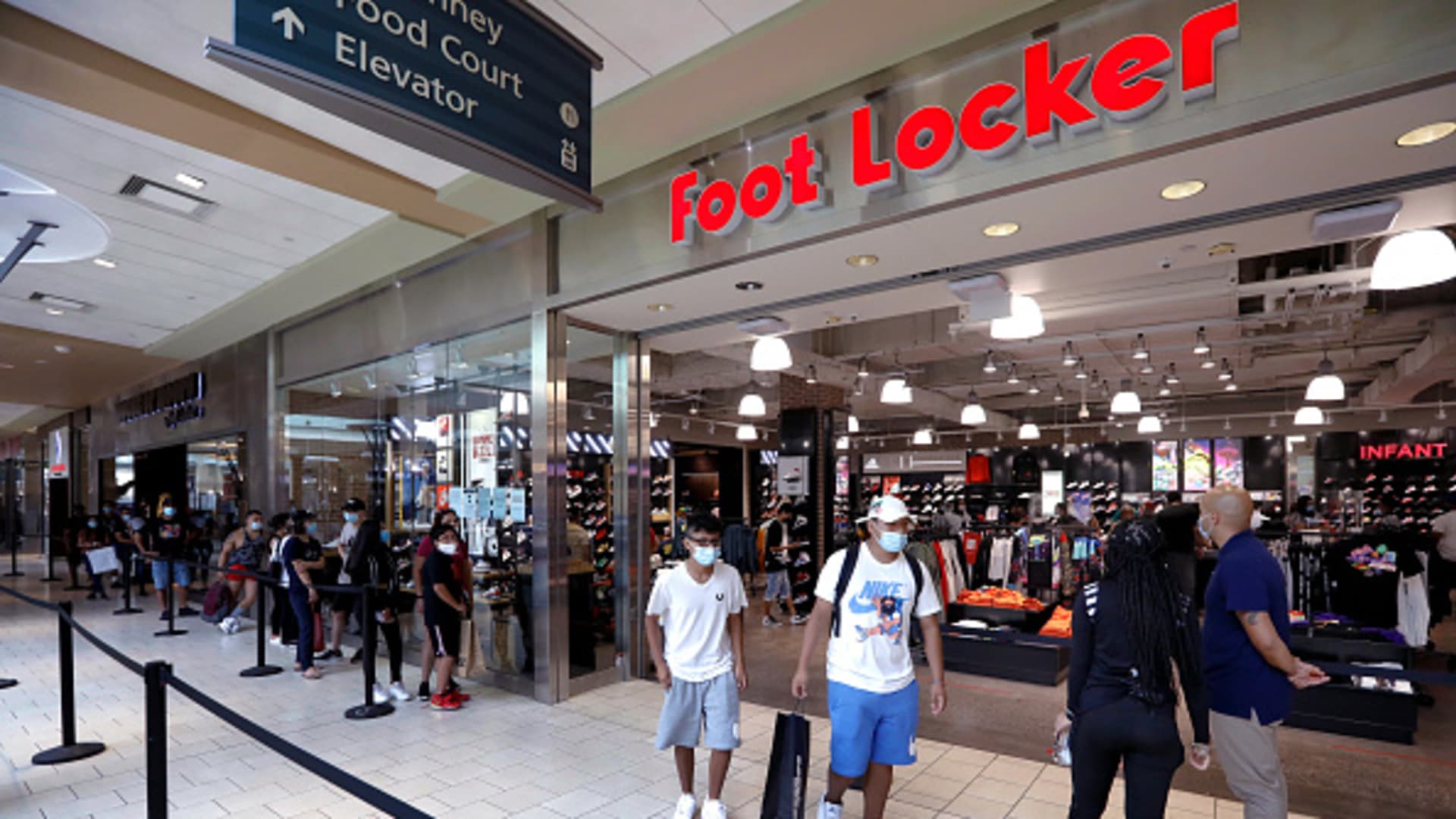 Stay away from Foot Locker's stock despite its cheap valuation, Cowen says
