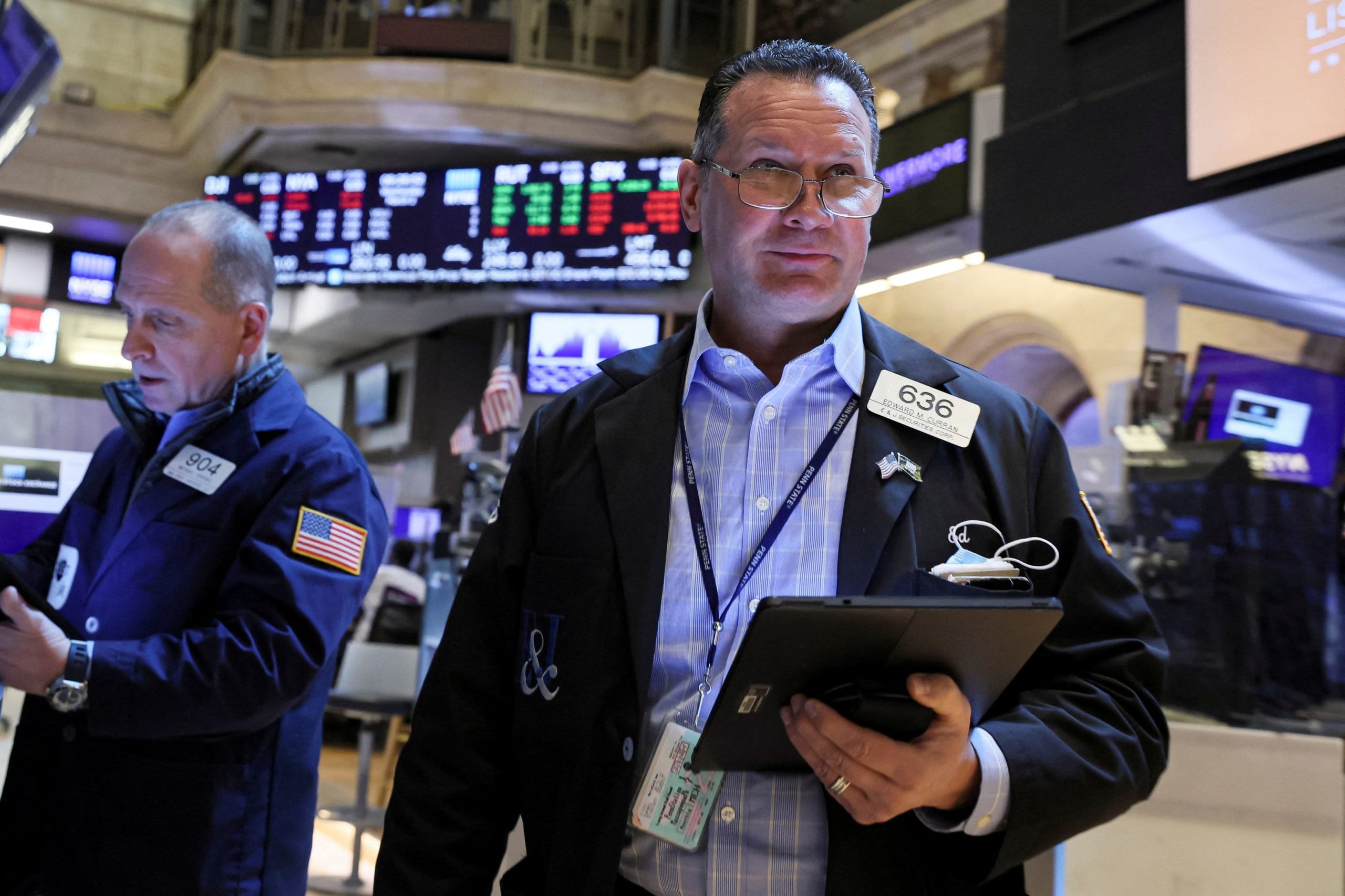Dow futures fall more than 300 points as oil prices spike to 13-year high on Russia-Ukraine war